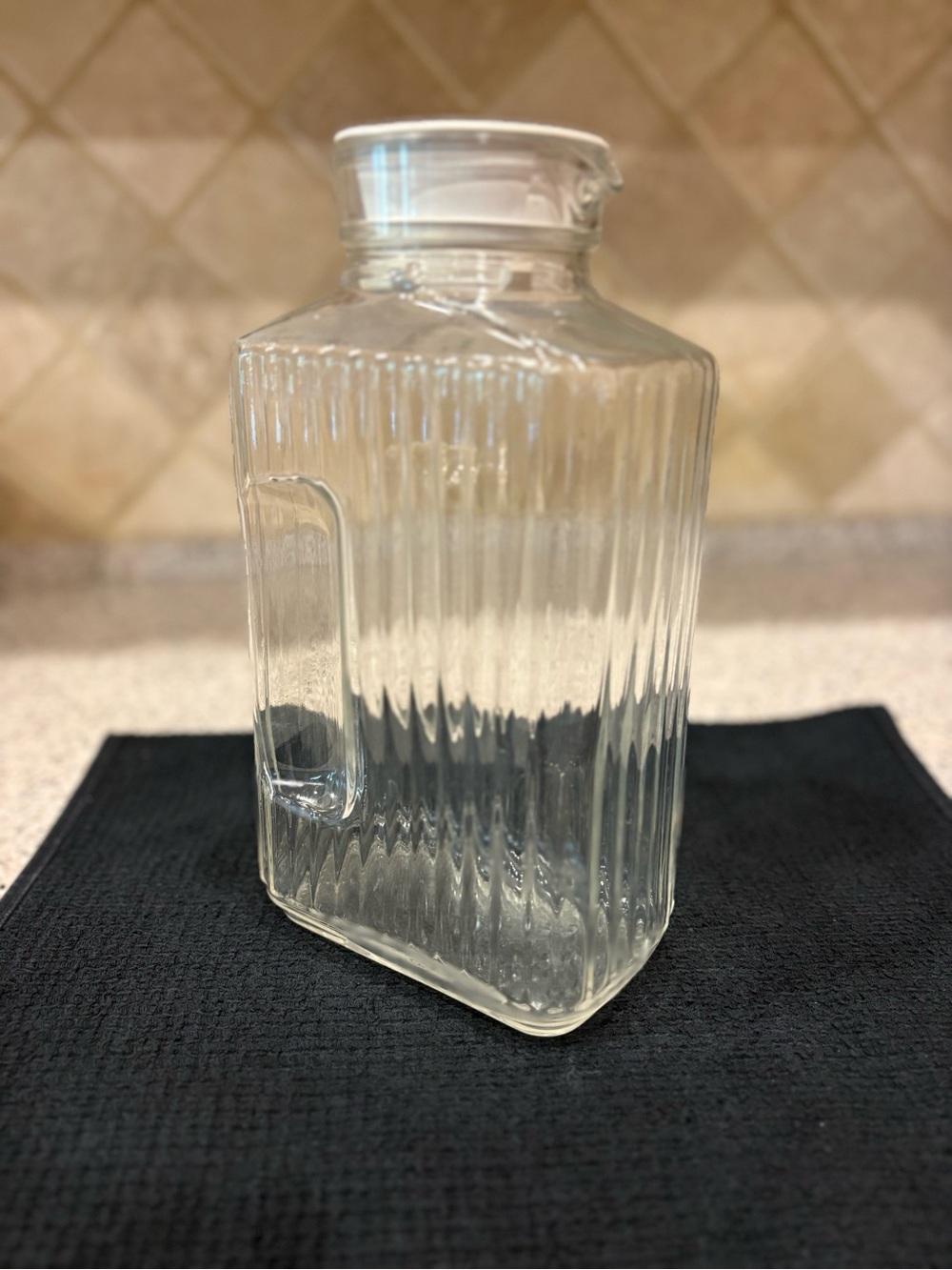 Vintage ribbed glass refrigerator juice jar or bistro pitcher - Rubber top